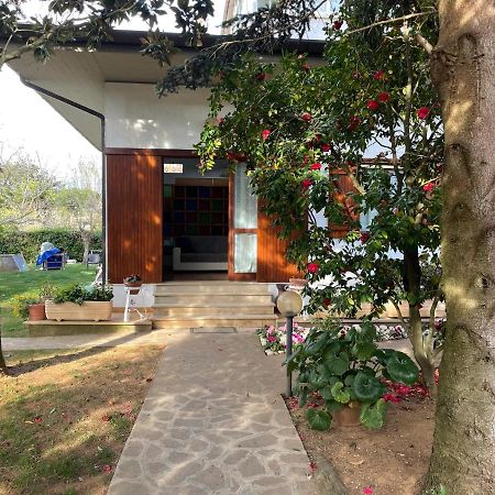 Appartamento In Villa Con Giardino Vicino Al Mare Bella Farnia Zewnętrze zdjęcie