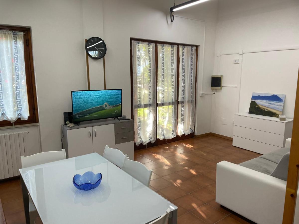 Appartamento In Villa Con Giardino Vicino Al Mare Bella Farnia Zewnętrze zdjęcie